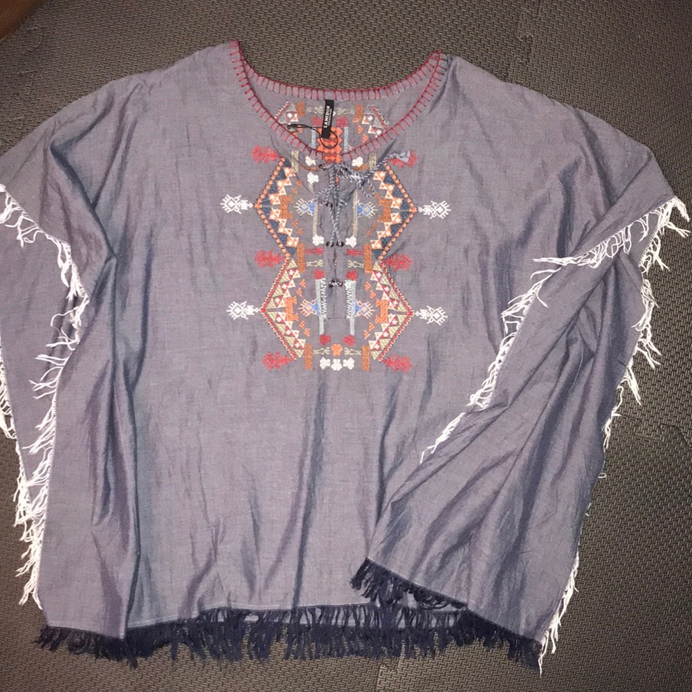 Lanidor (Portugal) embroidered poncho/tunic